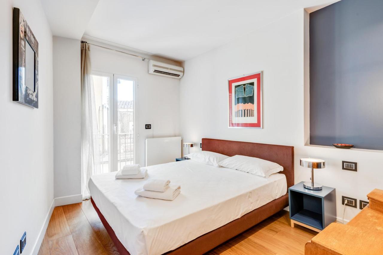 Piazza Santa Croce Design Apartment With Balcony Floransa Dış mekan fotoğraf