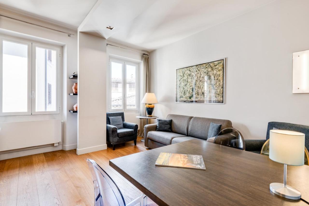 Piazza Santa Croce Design Apartment With Balcony Floransa Dış mekan fotoğraf